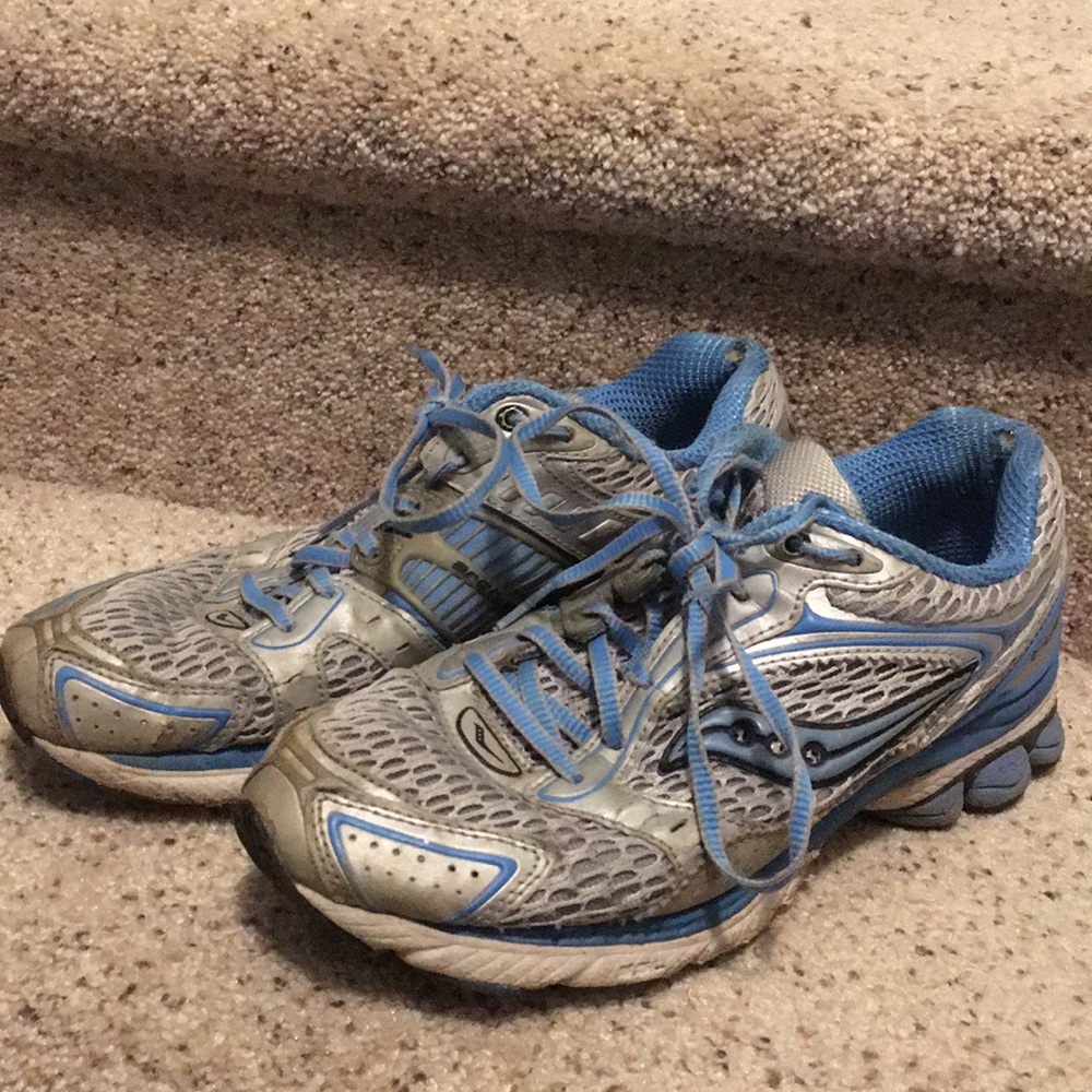 Saucony Triumph 5 women’s running shoes